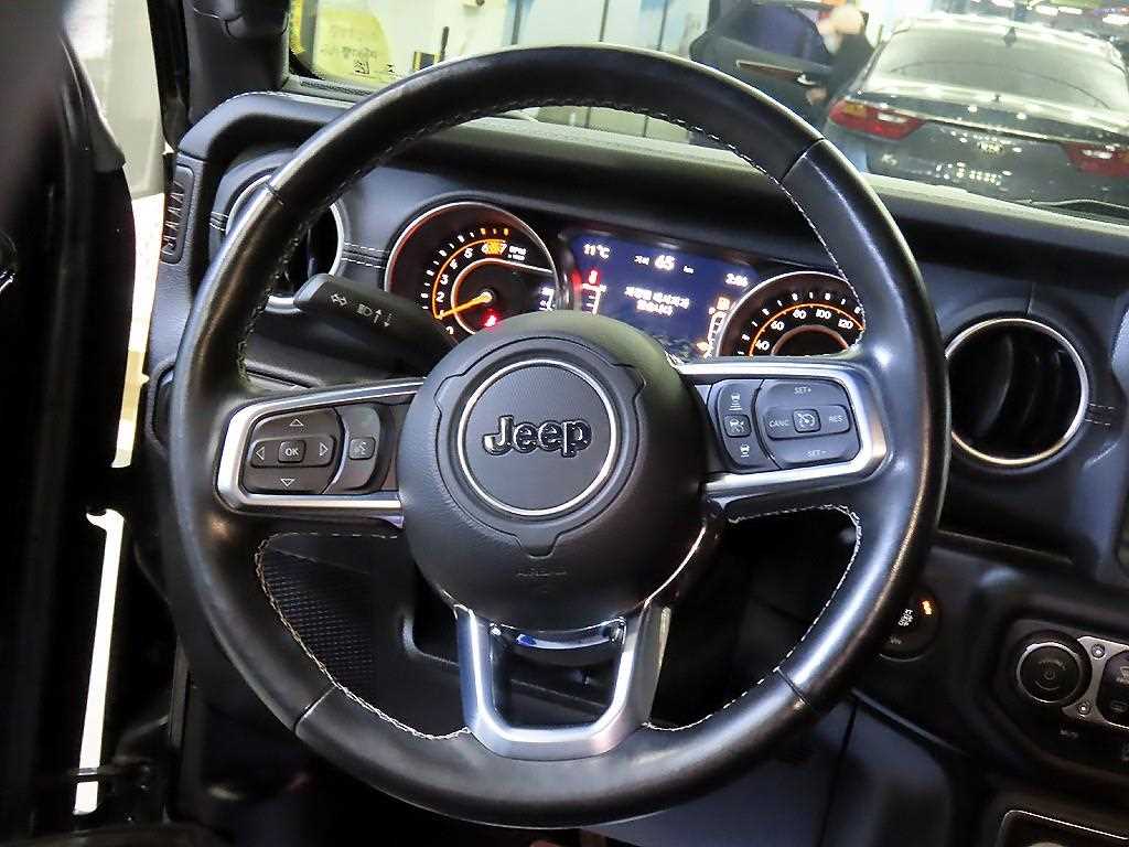 Jeep Wrangler - Vista 8