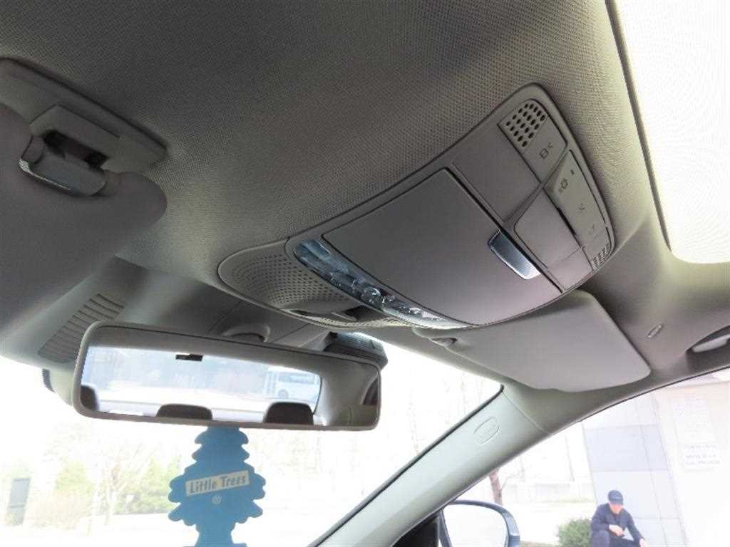 Mercedes Benz E class - Vista 11