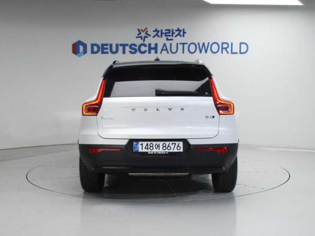 Volvo XC40 - Vista 4