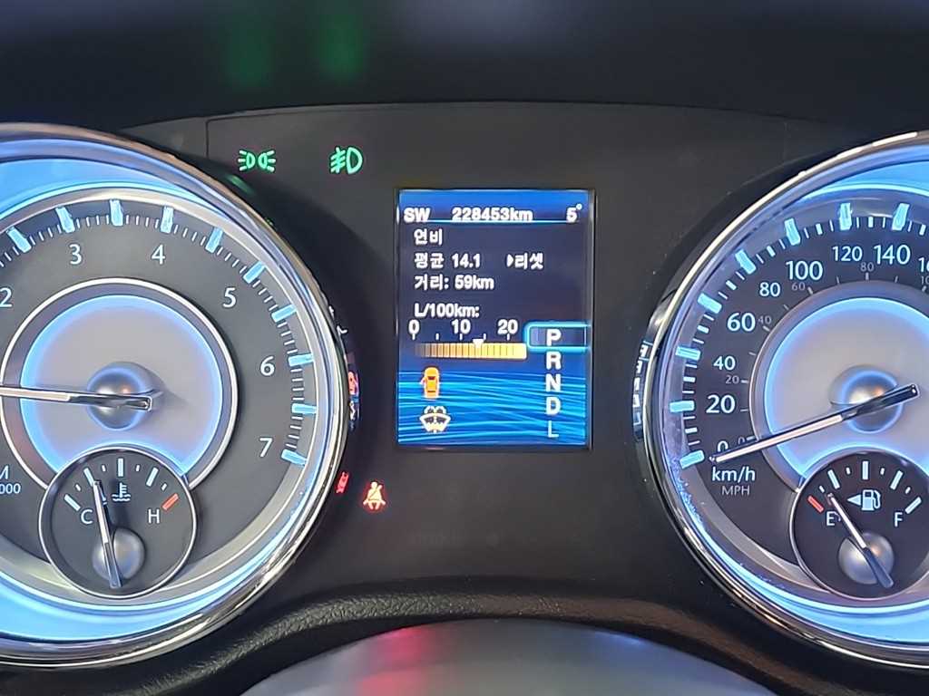 Chrysler 300C - Vista 6