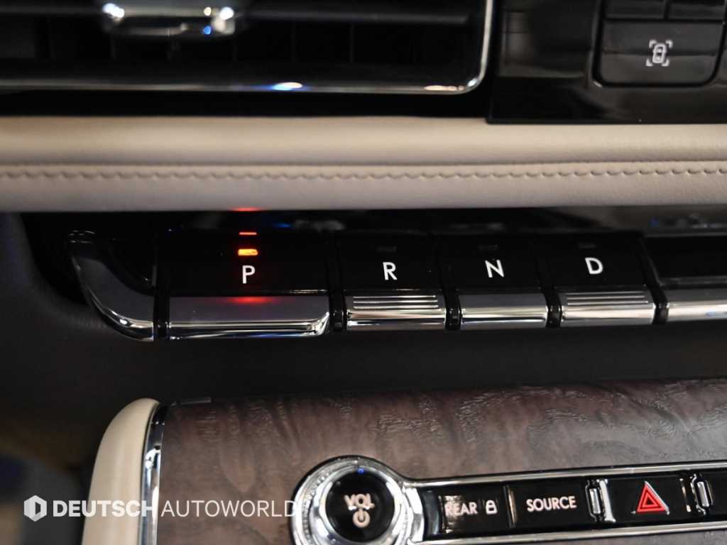 Lincoln Aviator - Vista 9