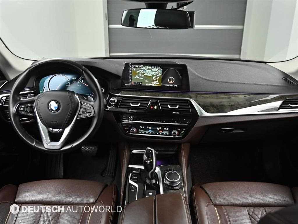 BMW 5 Series - Vista 7