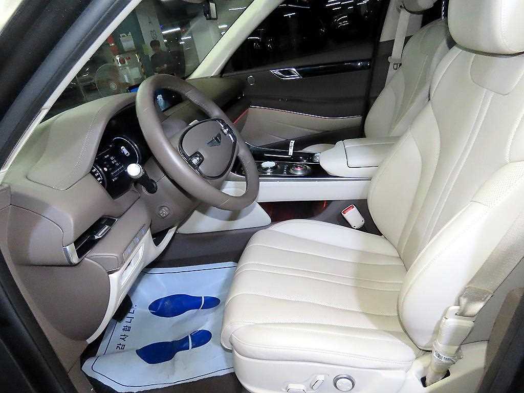 Genesis GV80 - Vista 7