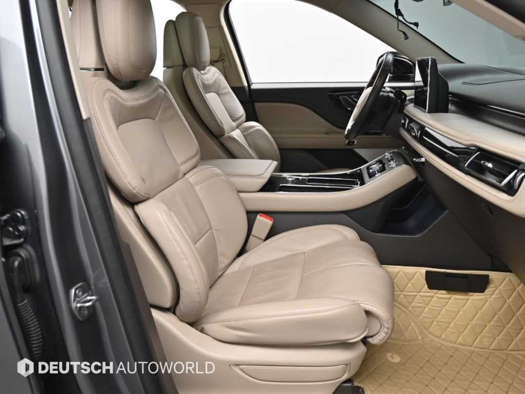 Lincoln Aviator - Vista 10