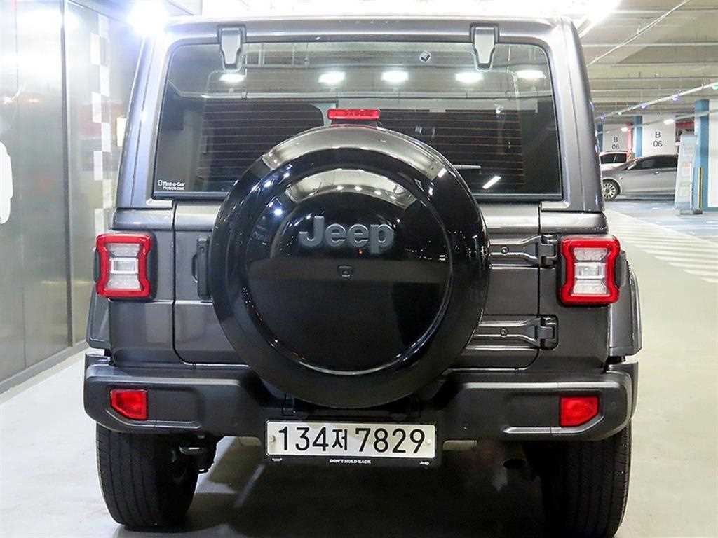 Jeep Wrangler - Vista 5