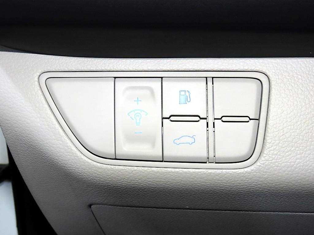 Genesis G70 2018 Blanco - Importación desde Corea - HF Imports Iquique - Foto 14