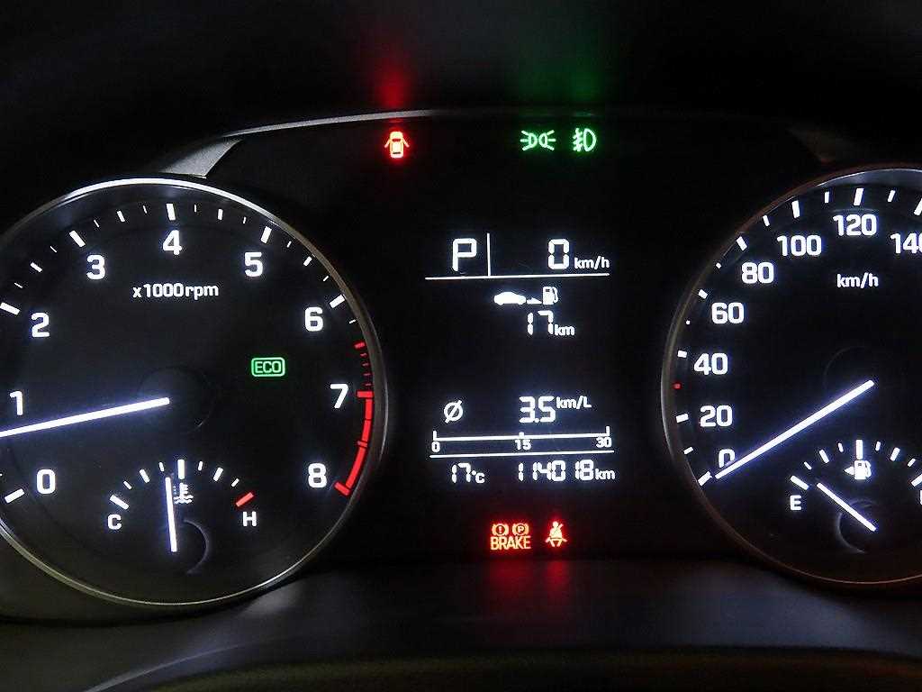 HYUNDAI Avante - Vista 8