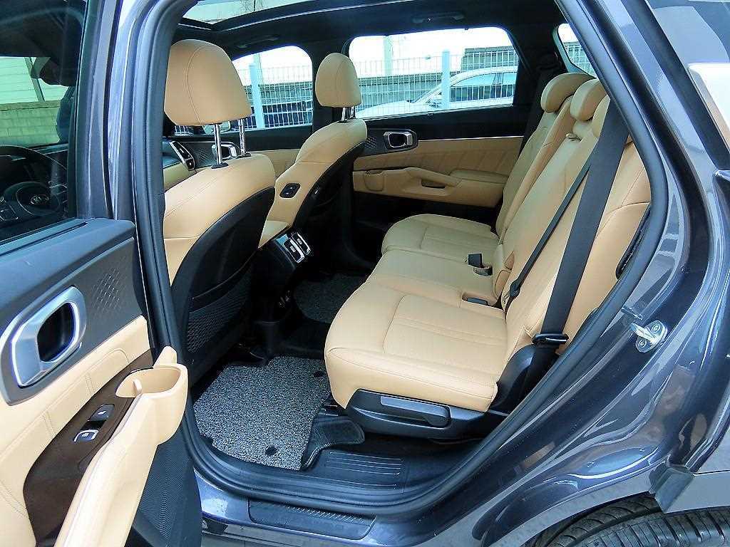 KIA Sorento - Vista 6