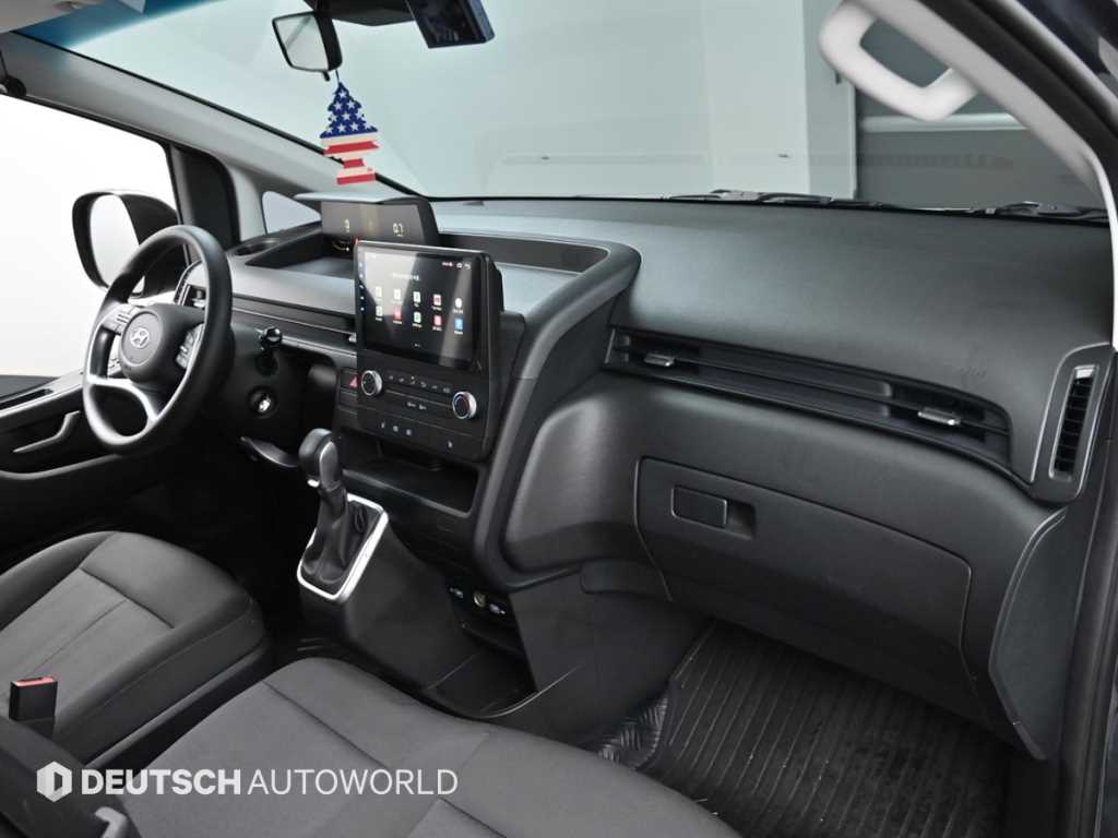 HYUNDAI Staria - Vista 7