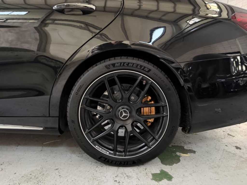 Mercedes Benz S Class - Vista 5