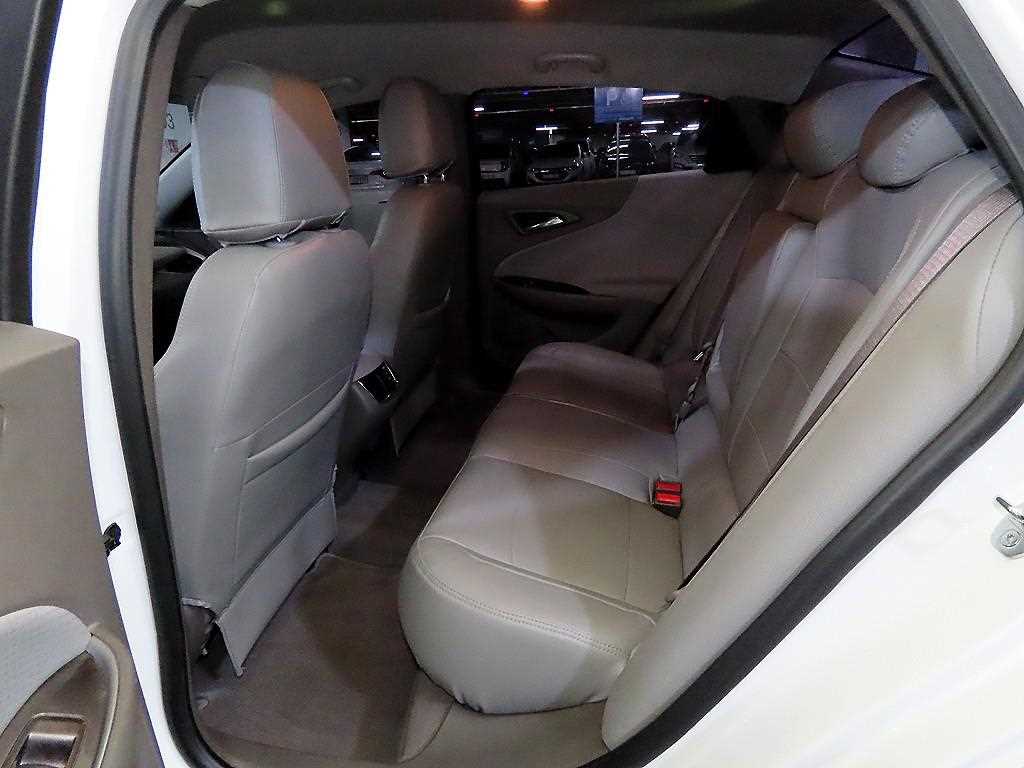 Chevrolet Malibu - Vista 7