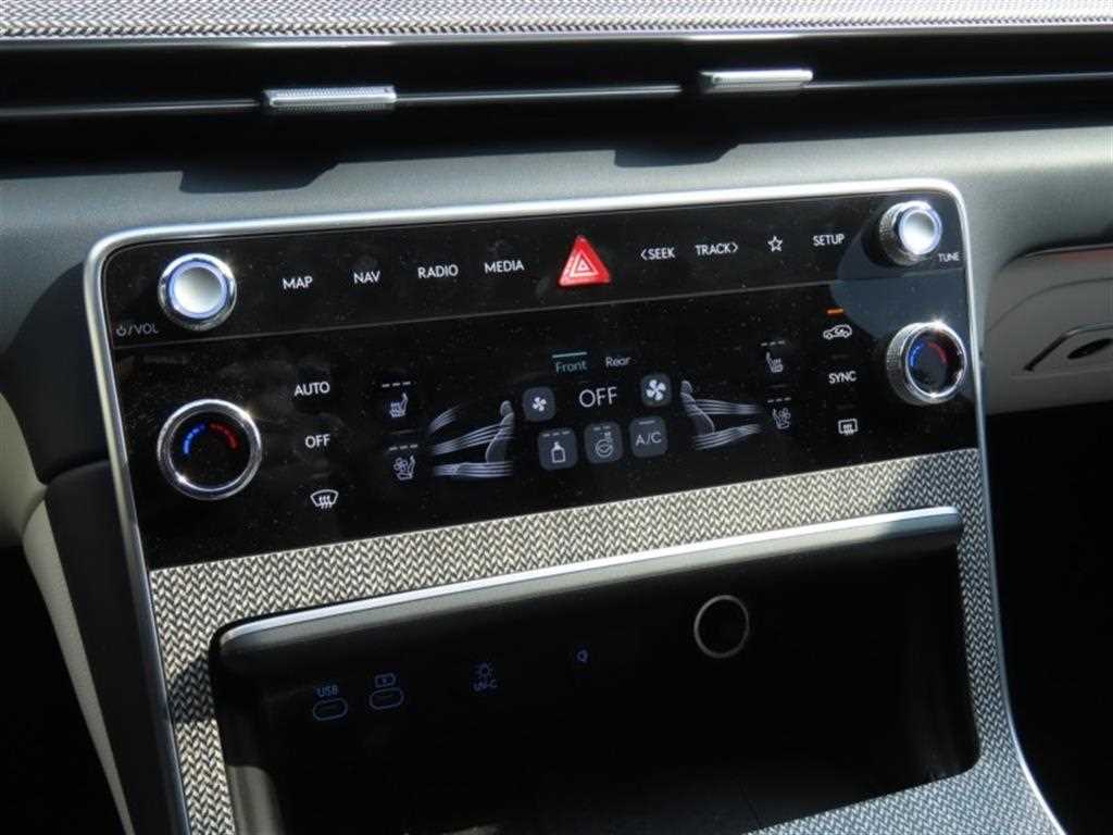 Genesis GV80 - Vista 7