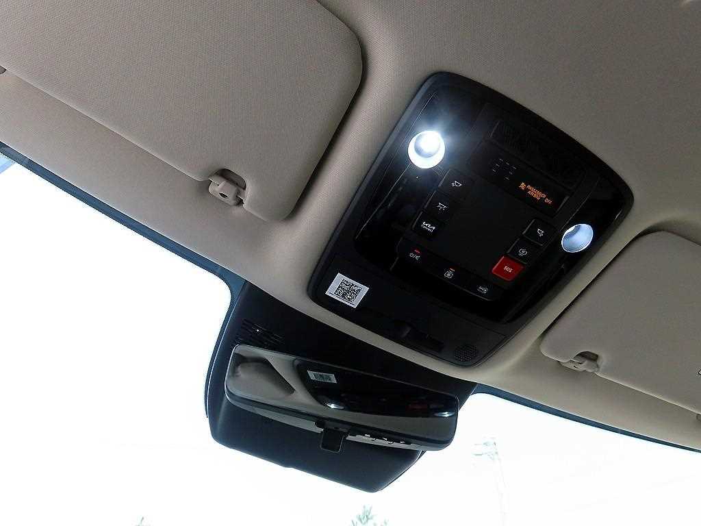 KIA Carnival 2025 Blanco - Importación desde Corea - HF Imports Iquique - Foto 14