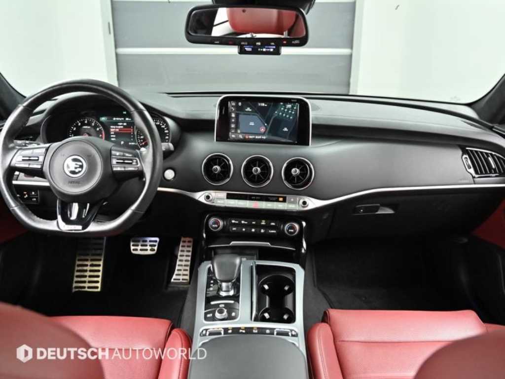 KIA Stinger - Vista 7