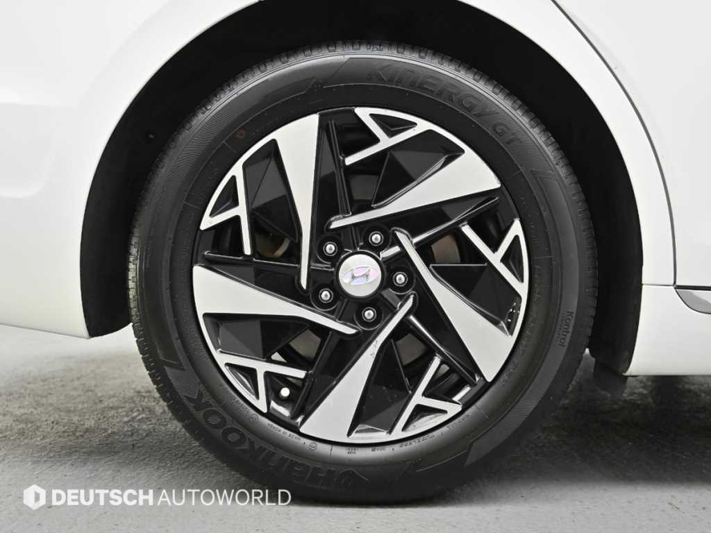 HYUNDAI Grandeur - Vista 5