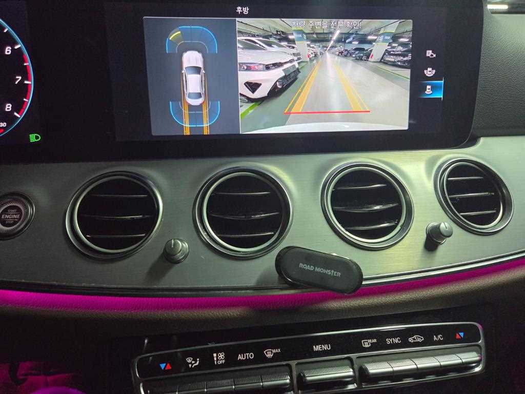 Mercedes Benz E class - Vista 12