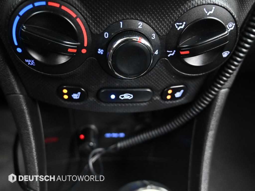 HYUNDAI Accent 2012 Blanco - Importación desde Corea - HF Imports Iquique - Foto 17