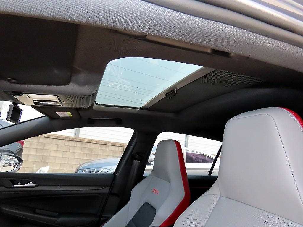 Volkswagen Golf 2024 Gris - Importación desde Corea - HF Imports Iquique - Foto 16