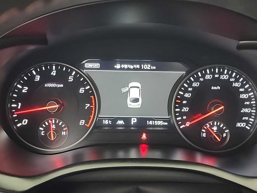 KIA Stinger - Vista 6