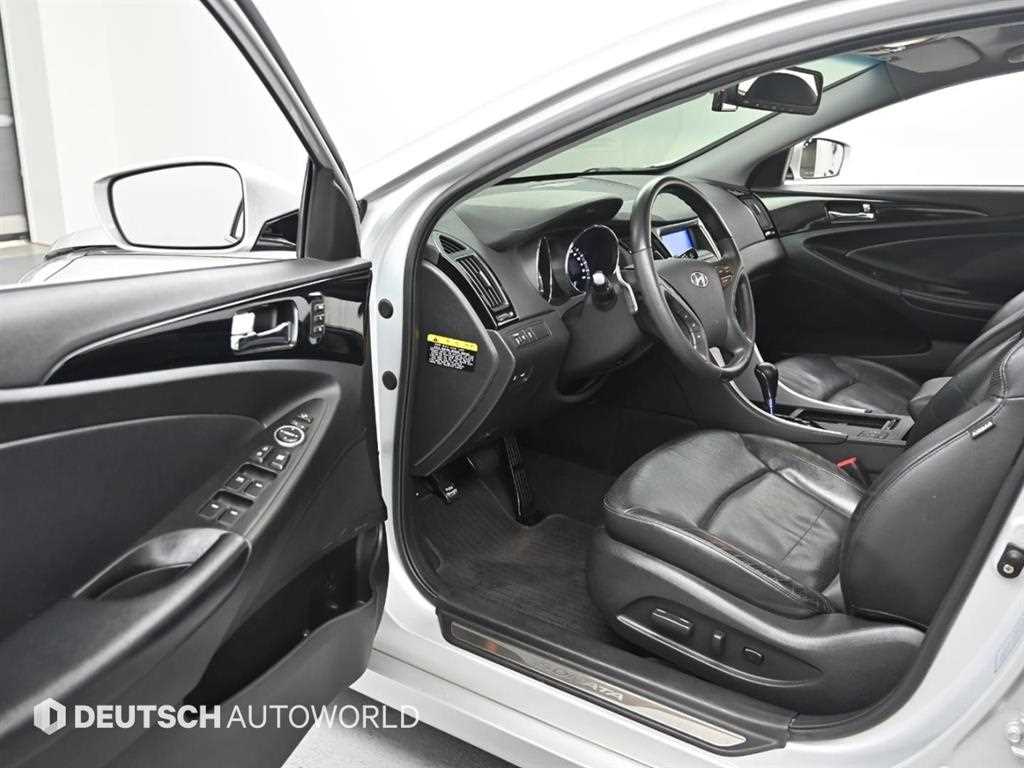 HYUNDAI Sonata - Vista 11