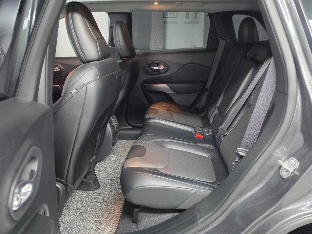 Jeep Cherokee 2022 Gris - Importación desde Corea - HF Imports Iquique - Foto 17