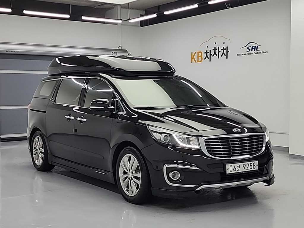 KIA Carnival - Vista 4
