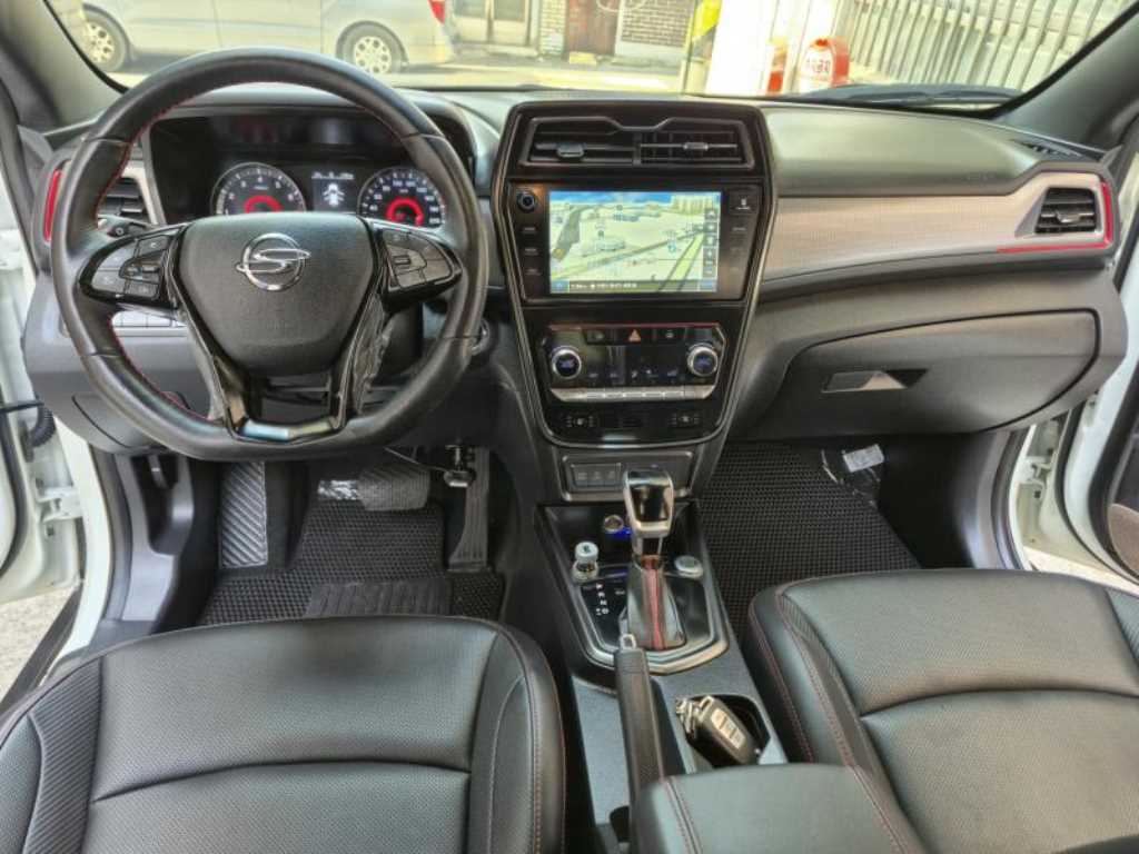 Ssangyong Tivoli - Vista 7