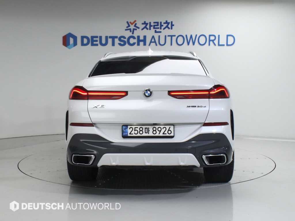 BMW X6 - Vista 4
