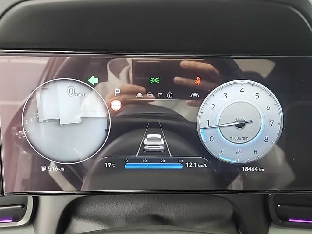 HYUNDAI Avante - Vista 6