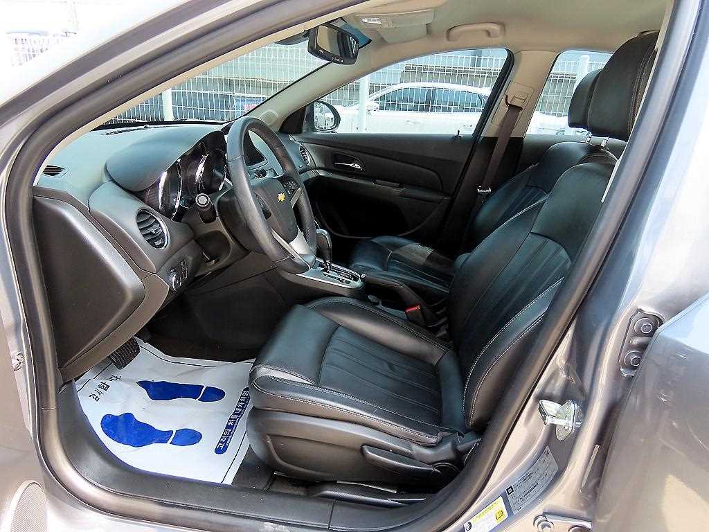 Chevrolet Cruise - Vista 5