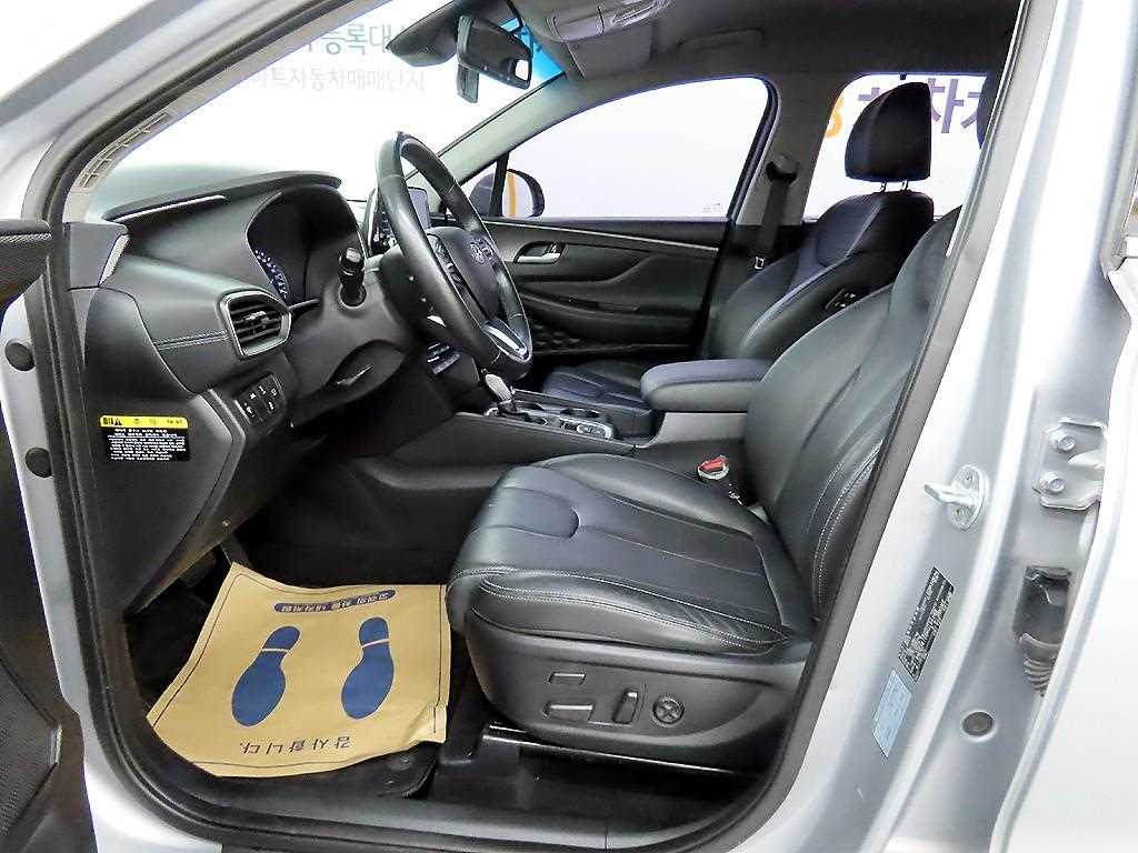 HYUNDAI Santa Fe - Vista 5