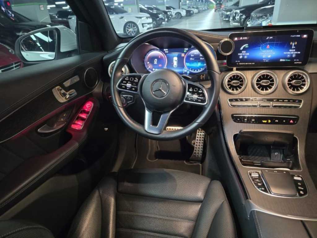 Mercedes Benz GLC Class - Vista 10