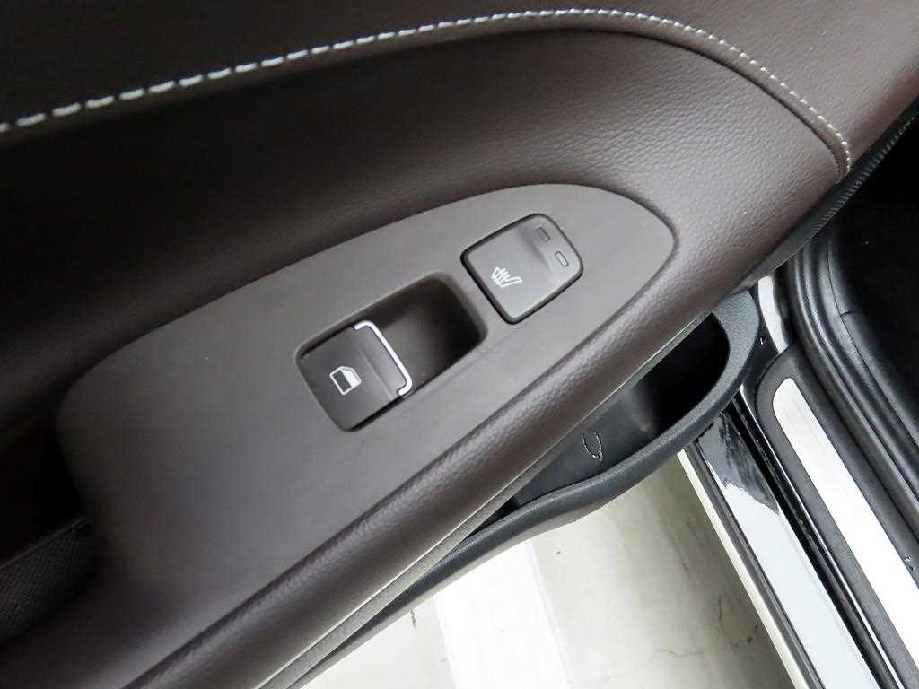 HYUNDAI Grandeur 2018 Negro - Importación desde Corea - HF Imports Iquique - Foto 17