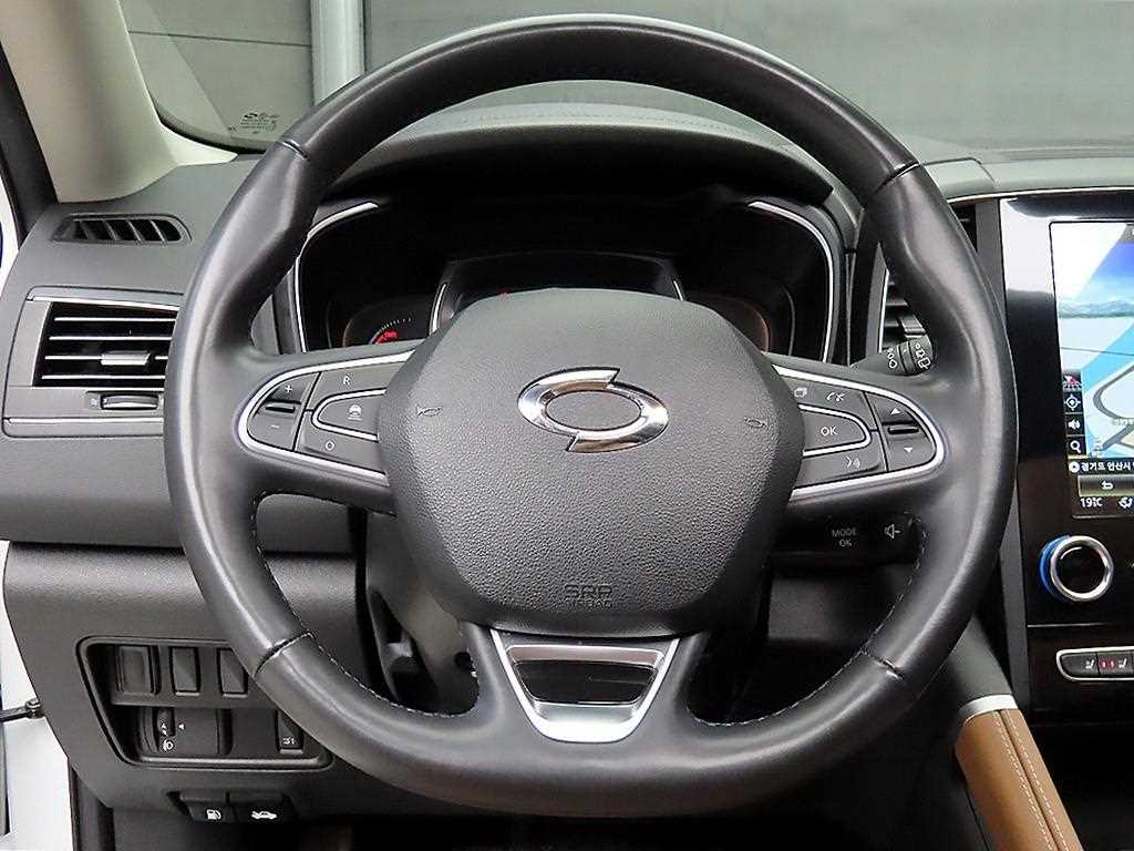 SAMSUNG QM6 - Vista 9