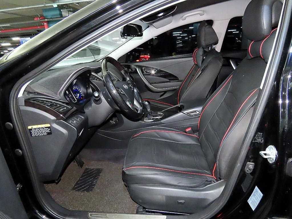 HYUNDAI Grandeur - Vista 6