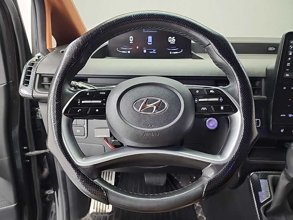 HYUNDAI Staria - Vista 9