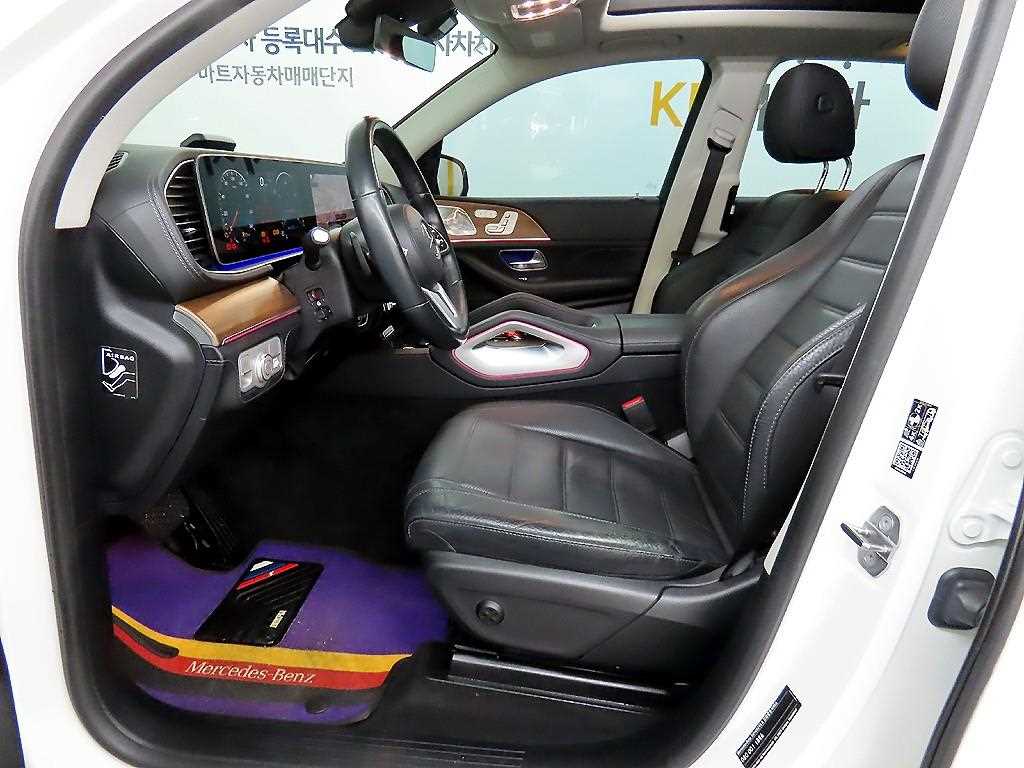 Mercedes Benz GLE Class - Vista 5