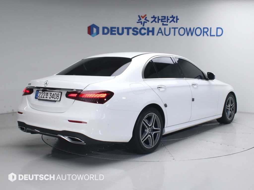 Mercedes Benz E class - Vista 2