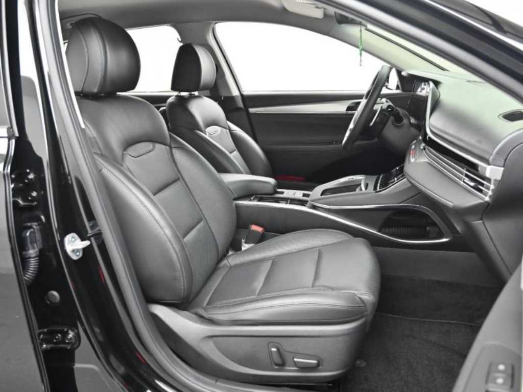 HYUNDAI Grandeur - Vista 10