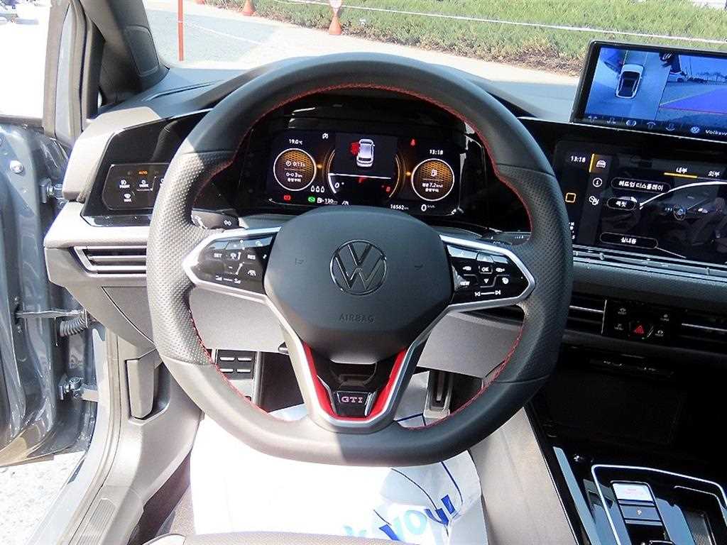 Volkswagen Golf - Vista 8