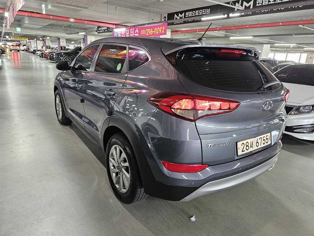 HYUNDAI Tucson - Vista 4