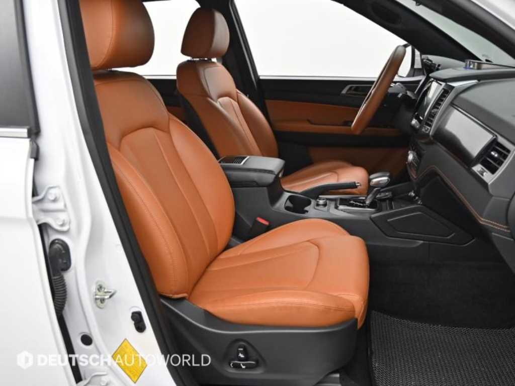 Ssangyong Rexton - Vista 10