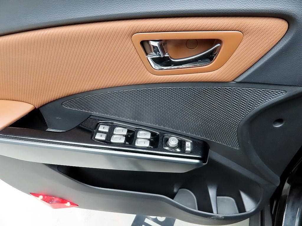 Ssangyong Tivoli - Vista 11