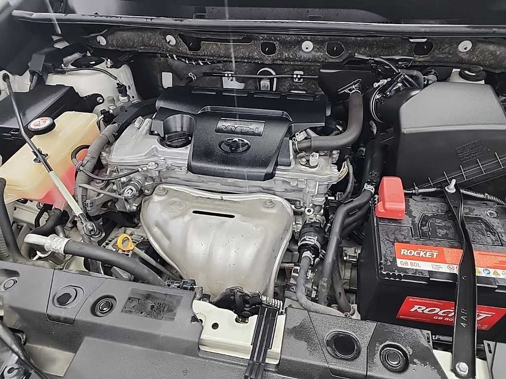 Toyota RAV4 - Vista 5