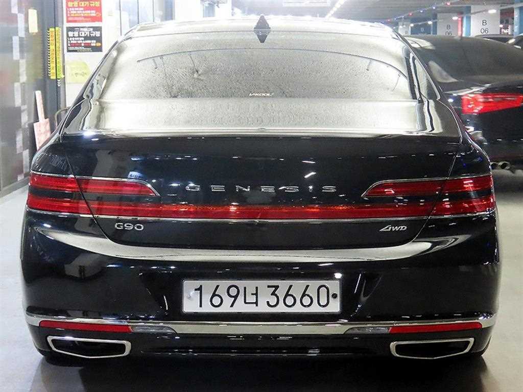 Genesis G90 - Vista 5