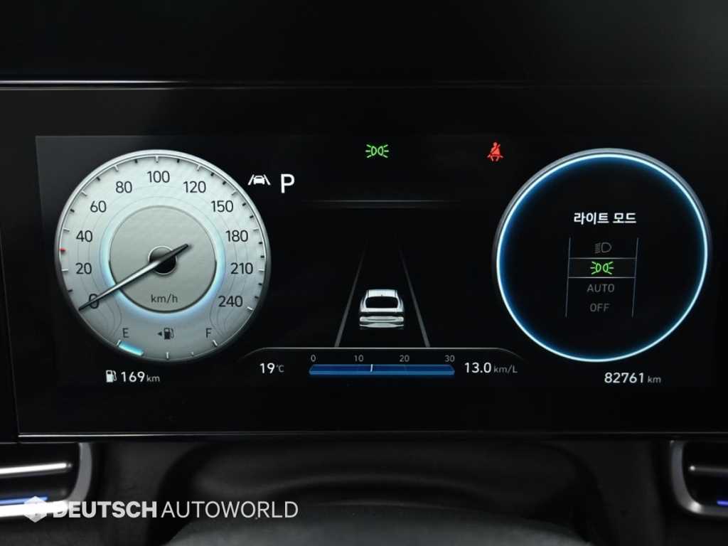 HYUNDAI Avante - Vista 7