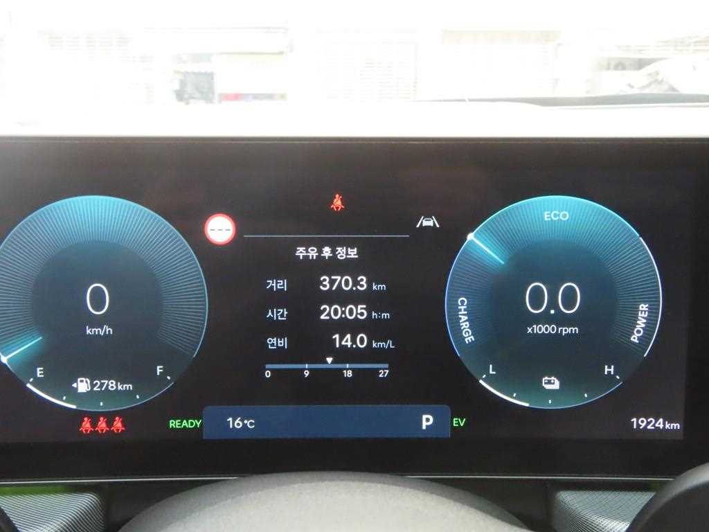 HYUNDAI Sonata - Vista 9