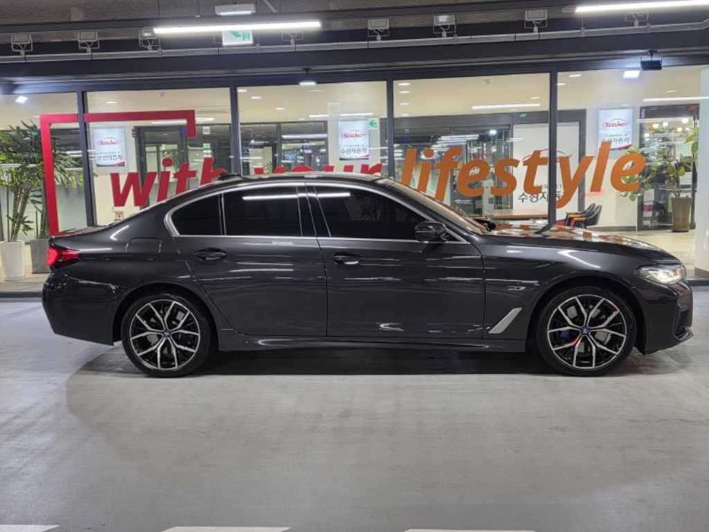 BMW 5 Series - Vista 3