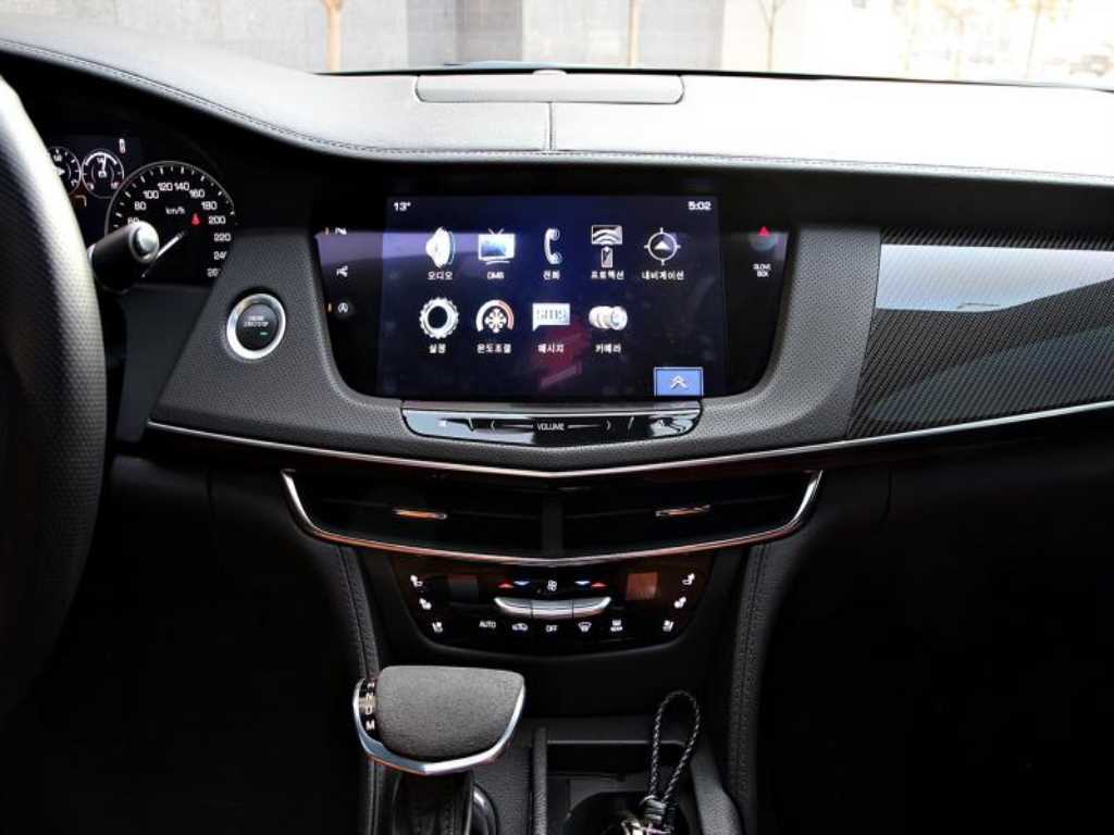 Cadillac CT6 - Vista 10