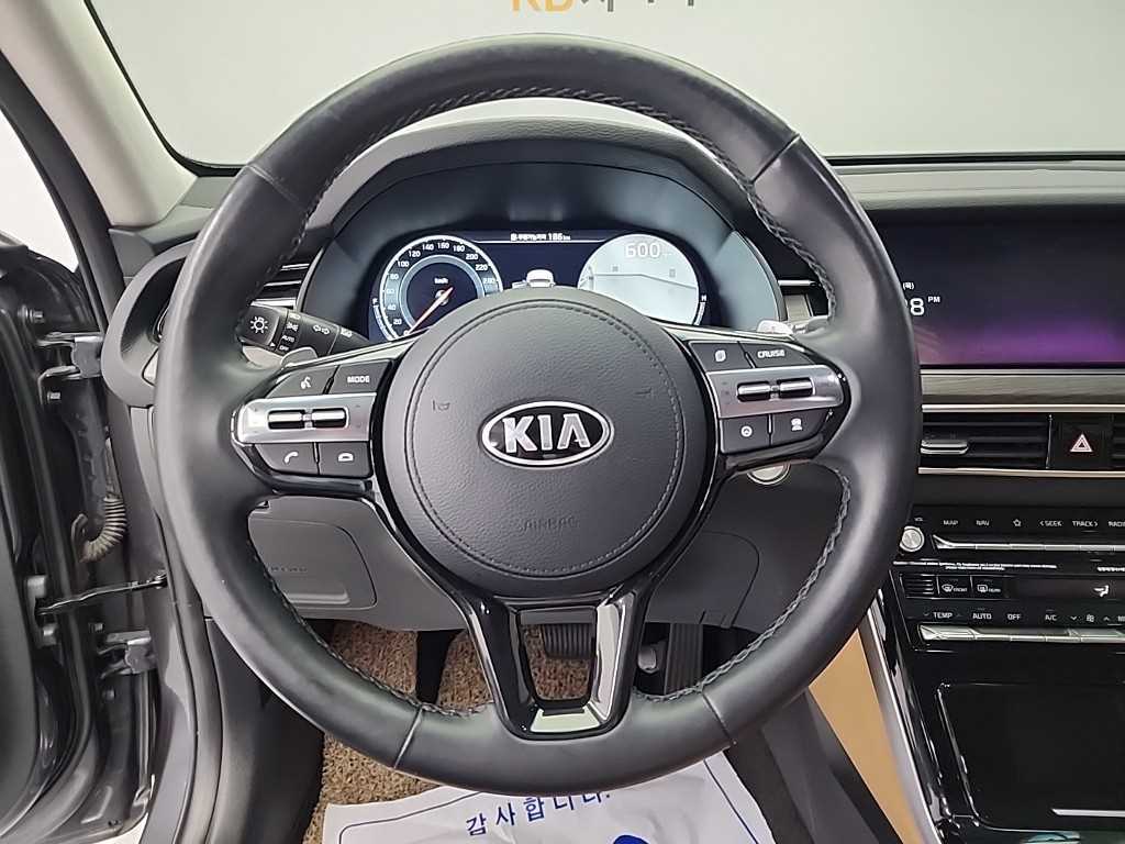 KIA K7 - Vista 9